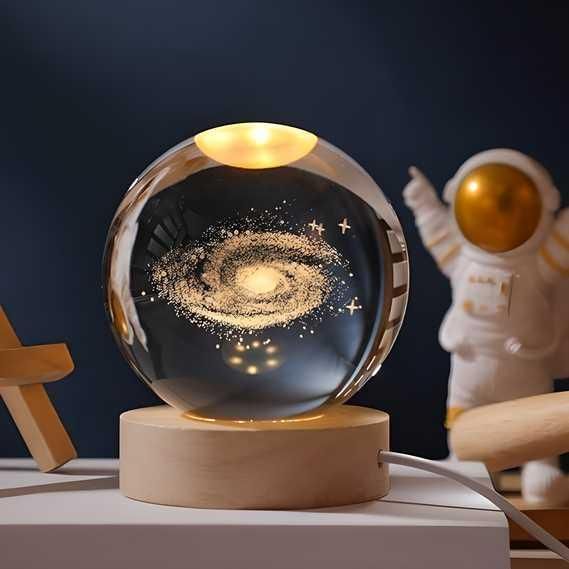 3D Solar System Crystal Ball Night Lamp, Creative Engraved Night Light for Kids Room, USB Table LED Lamp with Woodern Base, Light for Home Office Decoration Birthday Gift (Solar System)